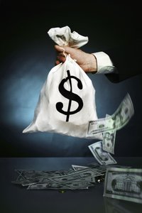 信息传递对比：有线与无线传输的优劣